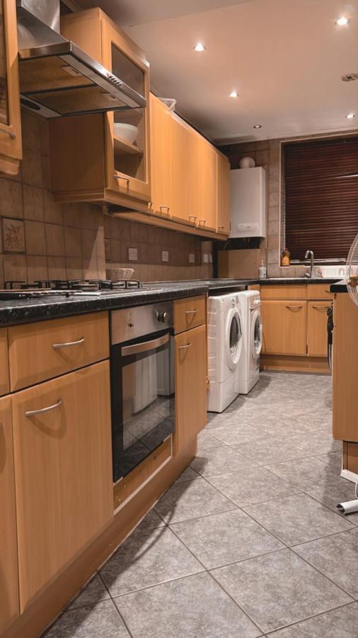 London Property Apartments For Up To 6, Next To Big Ben & London Eye Bagian luar foto