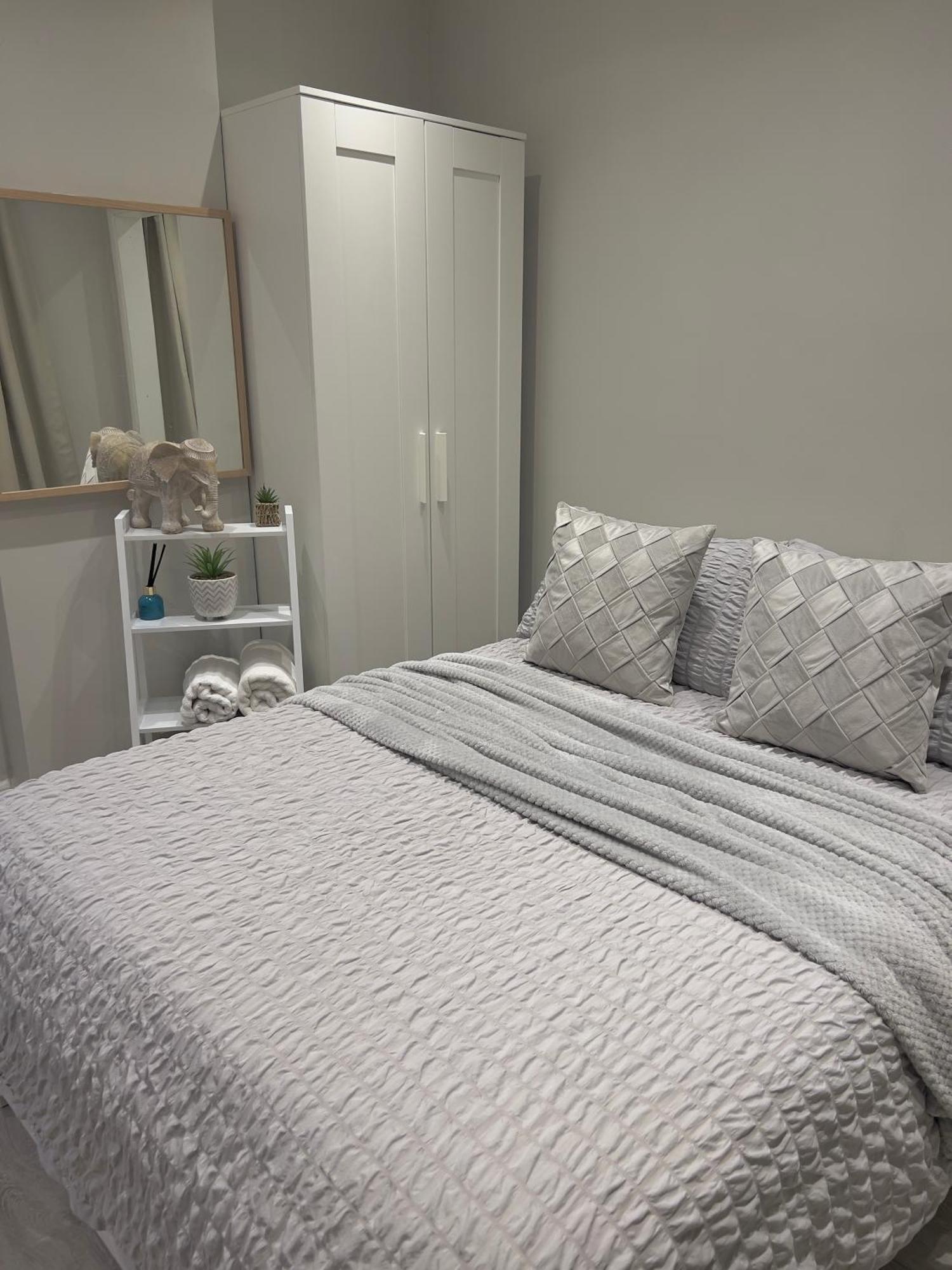 London Property Apartments For Up To 6, Next To Big Ben & London Eye Bagian luar foto